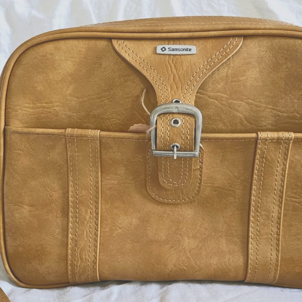 Vintage Samsonite Carry On